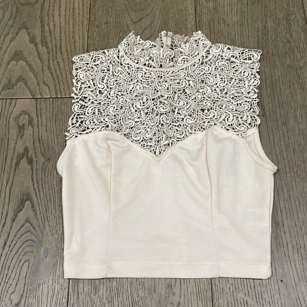 Urban Outfitters~ Tela Cream Lace Crop Top